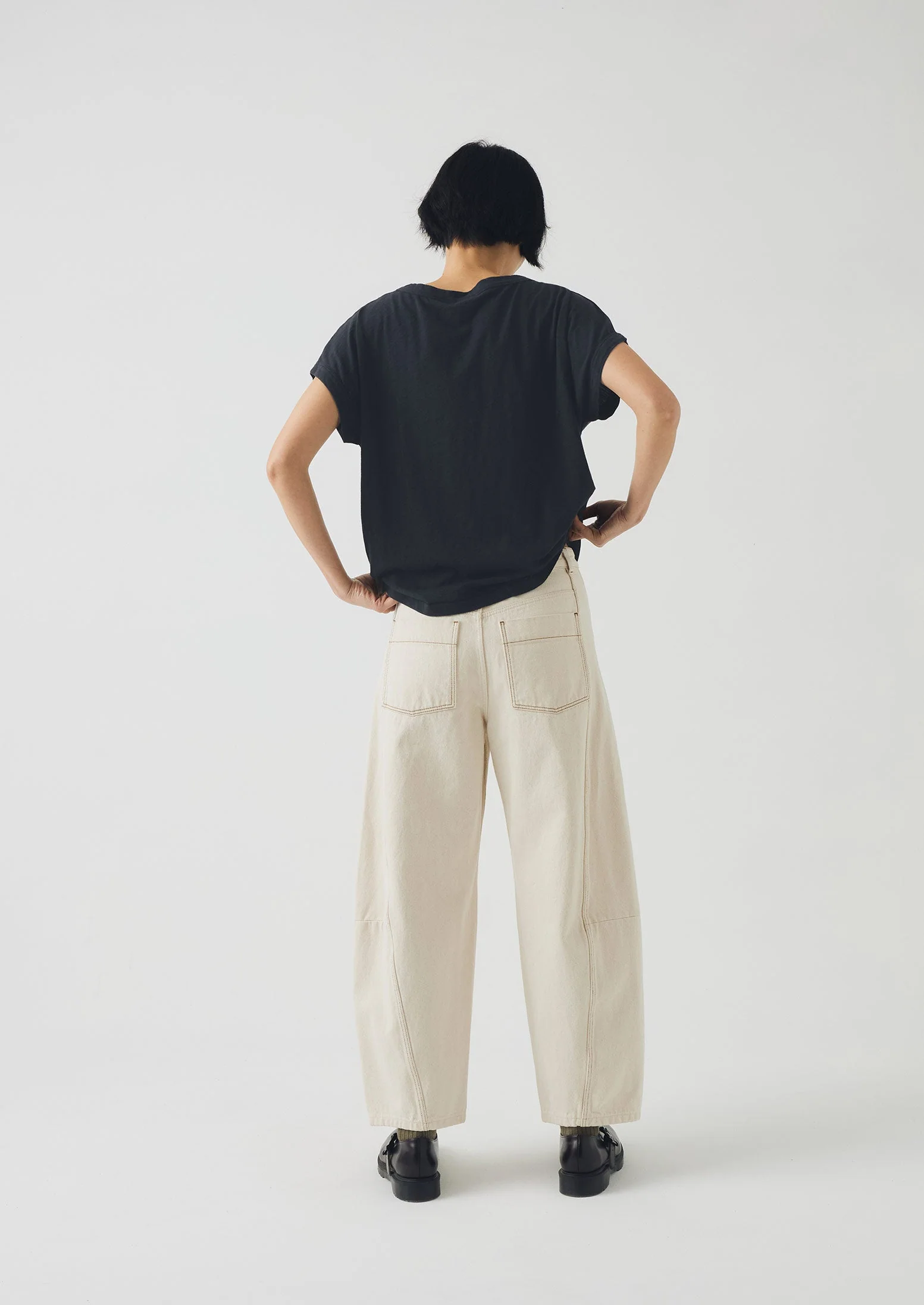 Alda Organic Cotton Easy Tee | Coal - Image 4