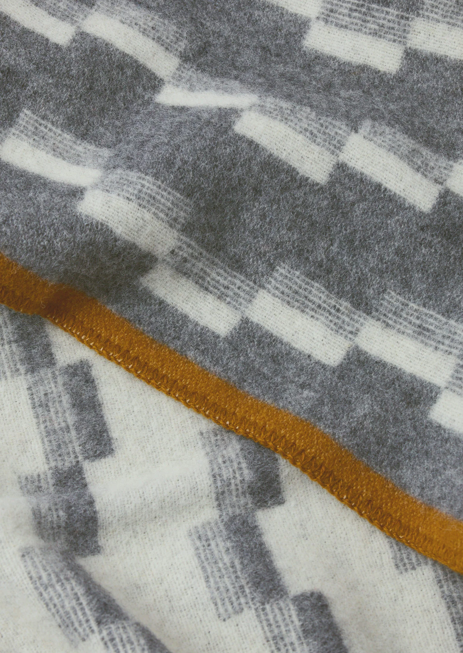 Jacquard Stepped Stripe Wool Blanket | Ecru/Charcoal - Image 5