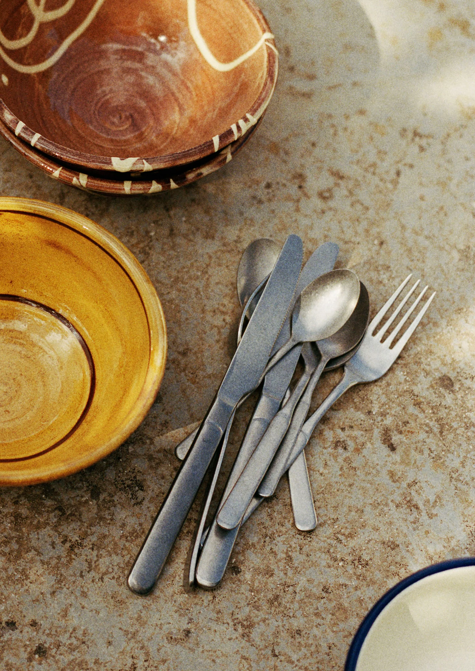 Osteria Stonewashed Cutlery Set | Silver - Image 3
