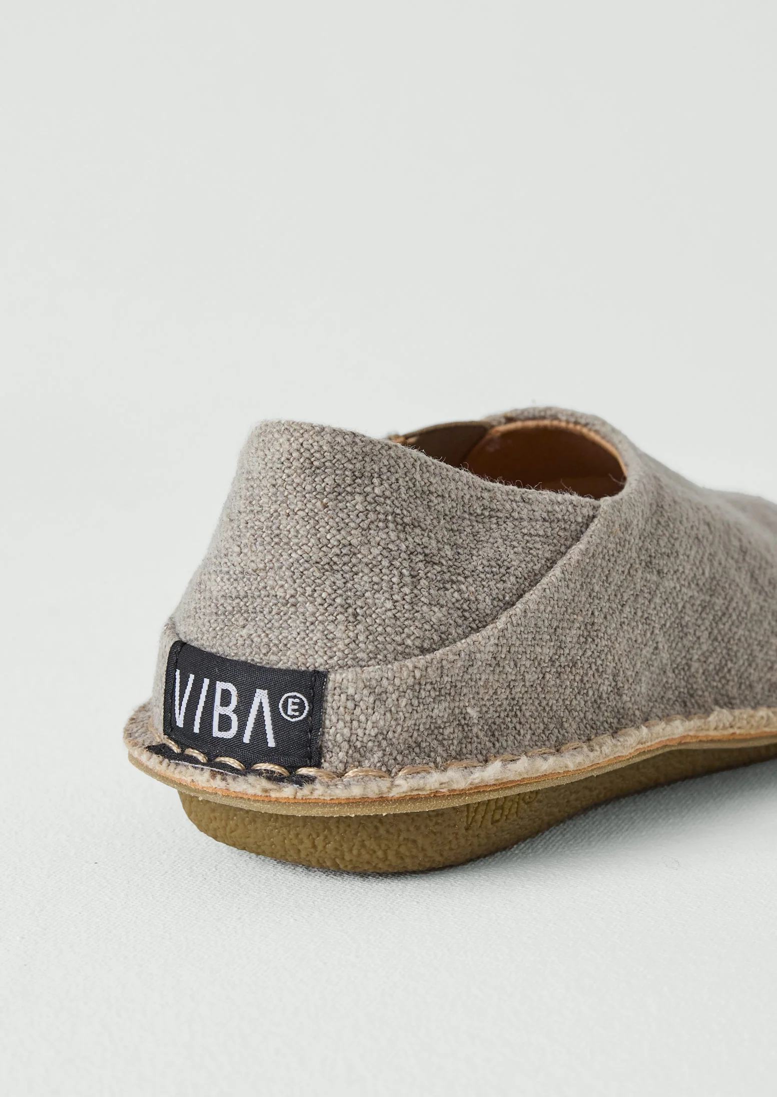 Vibae Zuma Linen Slippers | Sand - Image 4